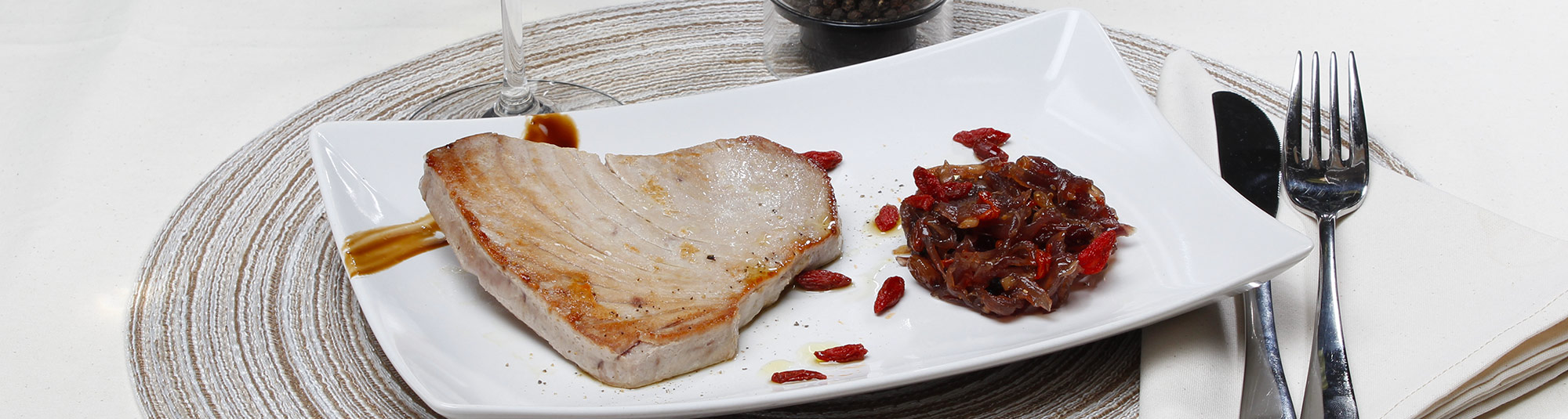 Ricetta Tonno su composta di cipolle rosse - Ricette Findus