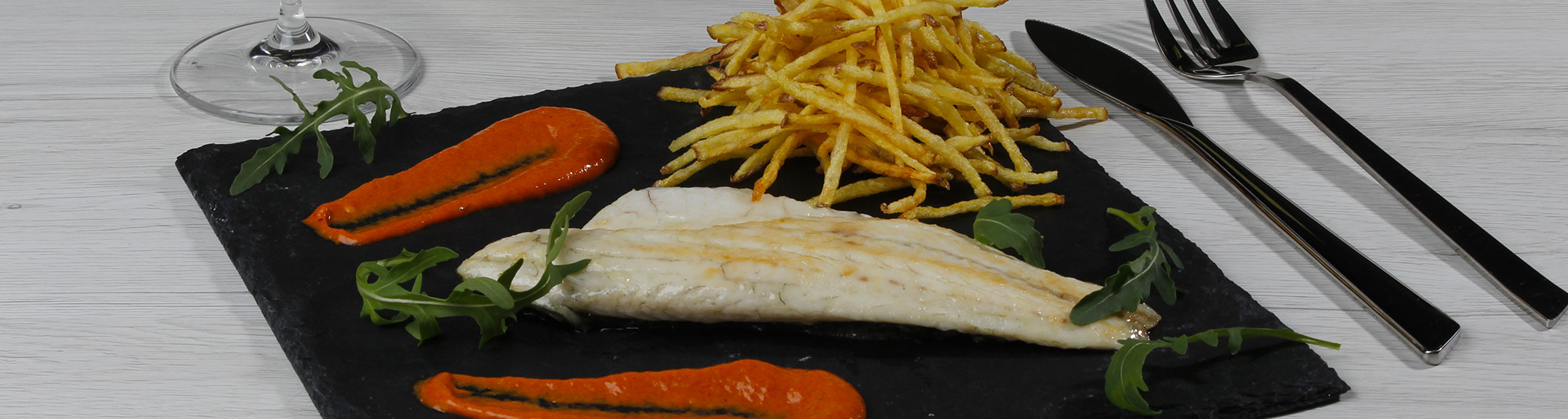 Ricetta Branzino in padella con patate fiammifero - Ricette Findus							