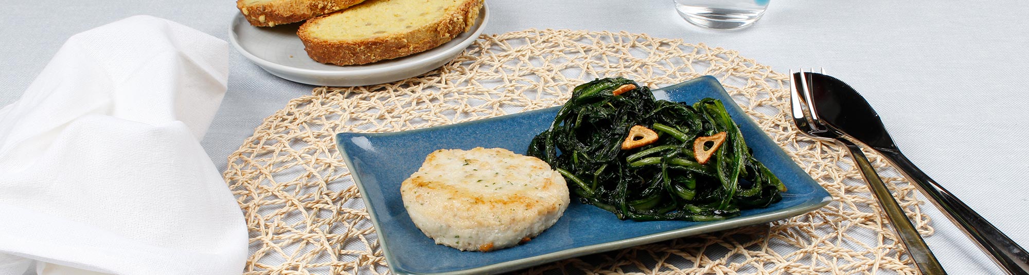 Burger di Merluzzo con cicoria ripassata - Ricette Findus							