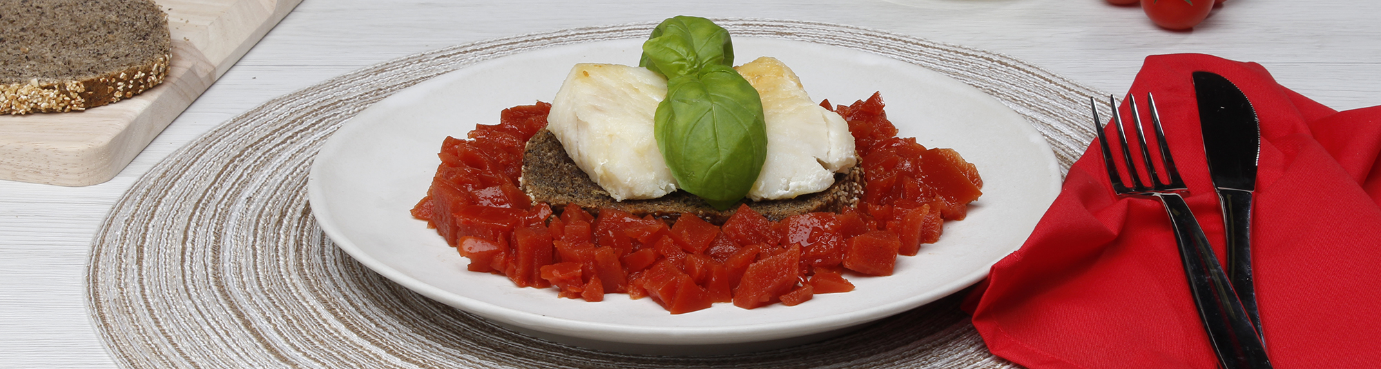 Ricetta Nasello con Gazpacho e pane al sesamo - Ricette Findus